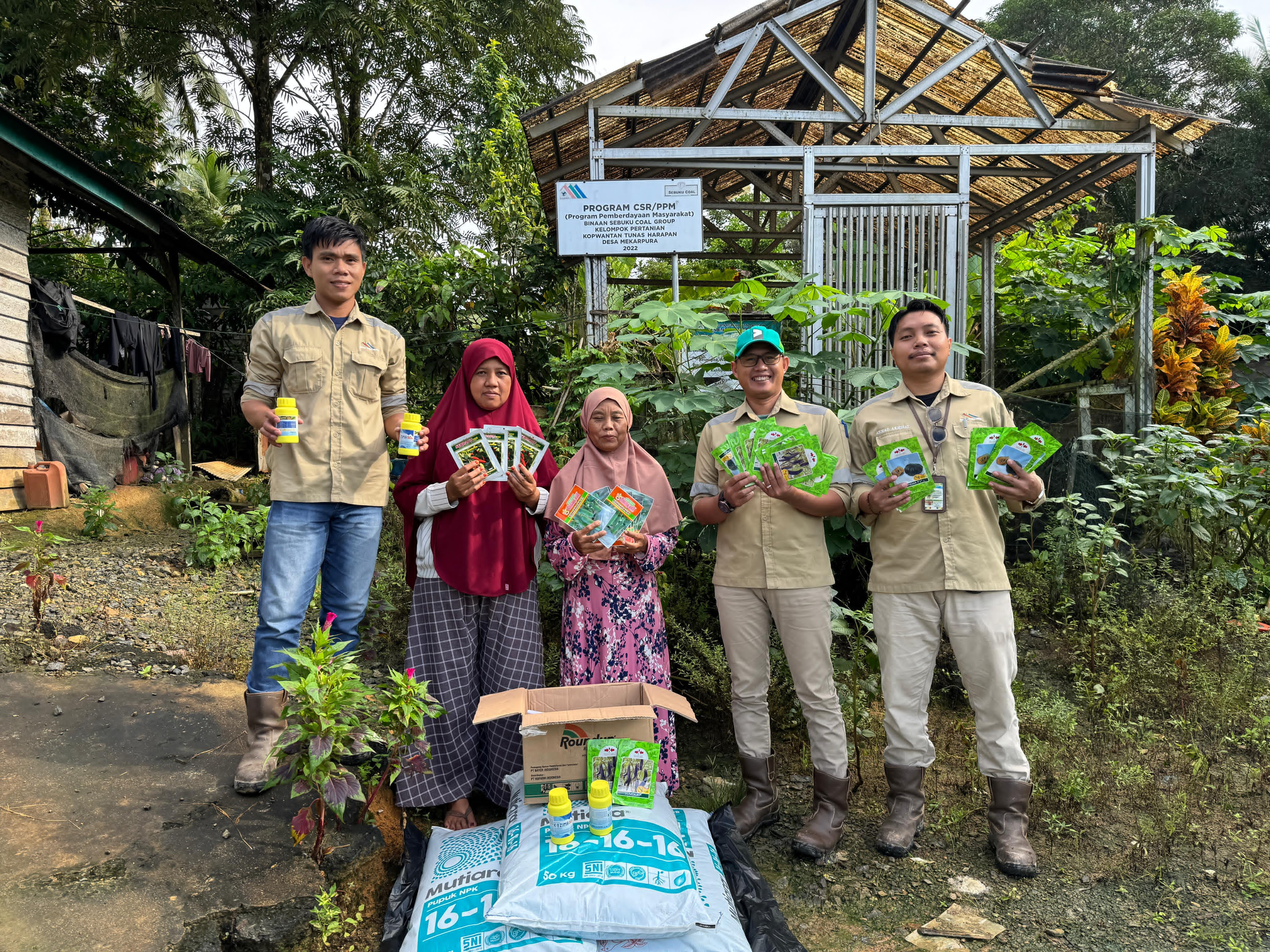 Dorong Ketahanan Ekonomi Warga, SCG Berikan Bantuan untuk Perkebunan Sayur