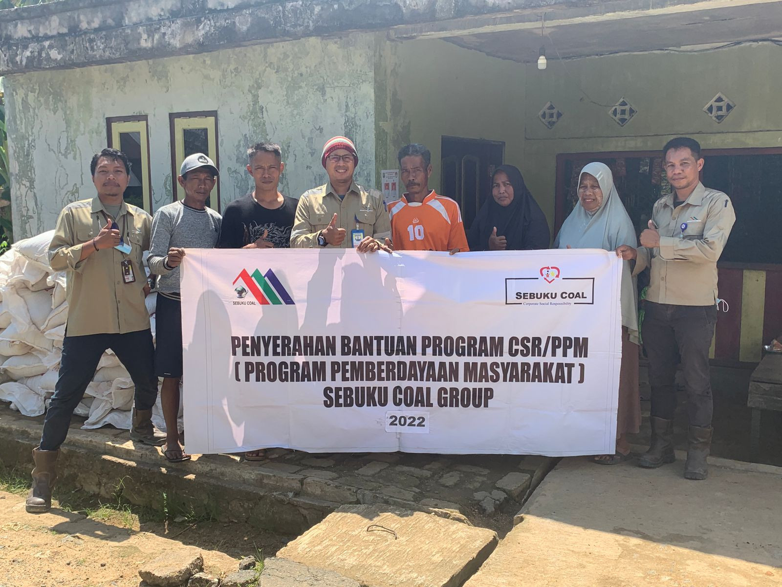 Pemkab Kotabaru Apresiasi Bantuan CSR Sebuku Coal Group Yang Menyasar Petambak Ikan