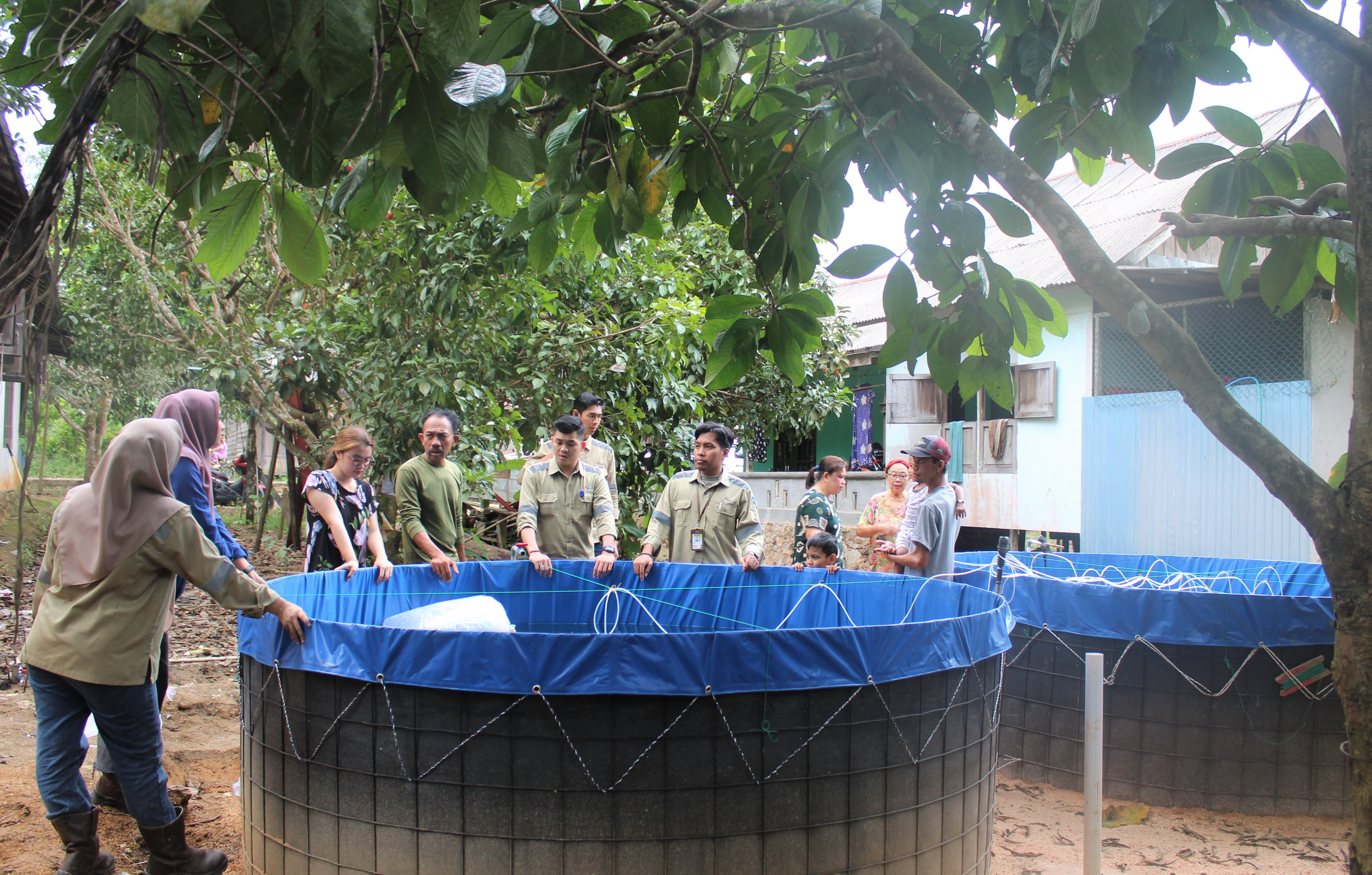 Inovasi Budiaya Ikan Nila Sistem Bioflok, Program CSR SCG di Pantai Baru