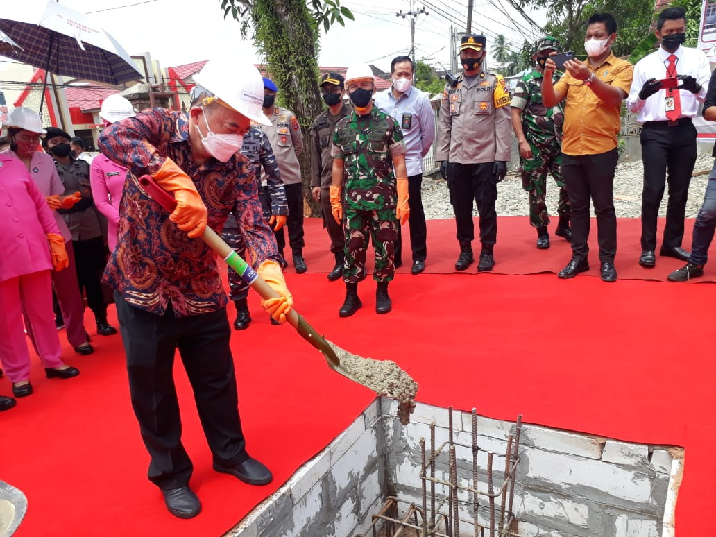 Direktur Sebuku Coal Group Letakan Batu Pertama Renovasi Klinik Bhayangkara Wicaksana Laghawa, Kotab