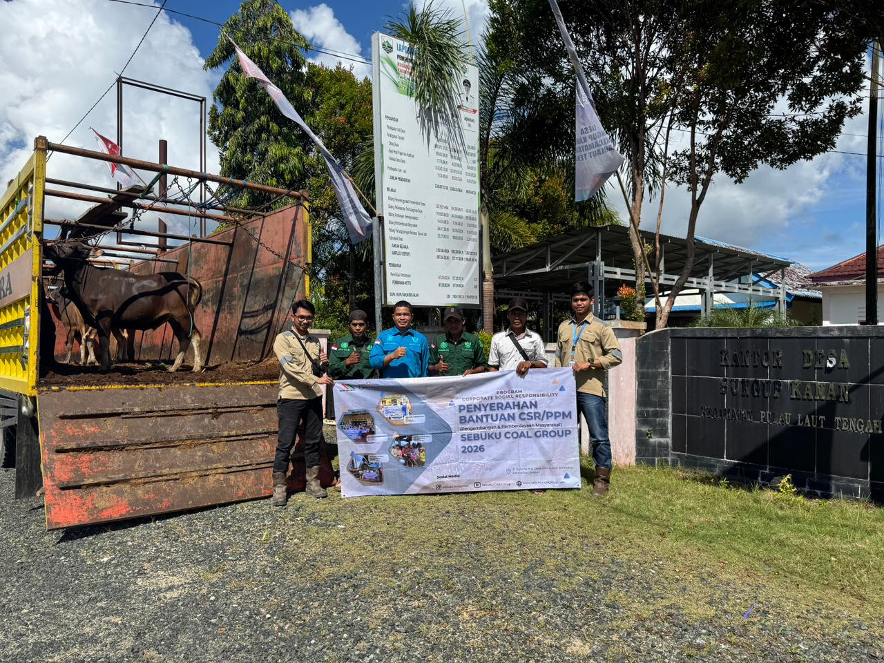 Sambut Iduladha, PT Sebuku Tanjung Coal Berikan Bantuan Sapi Qurban ke Desa Binaan